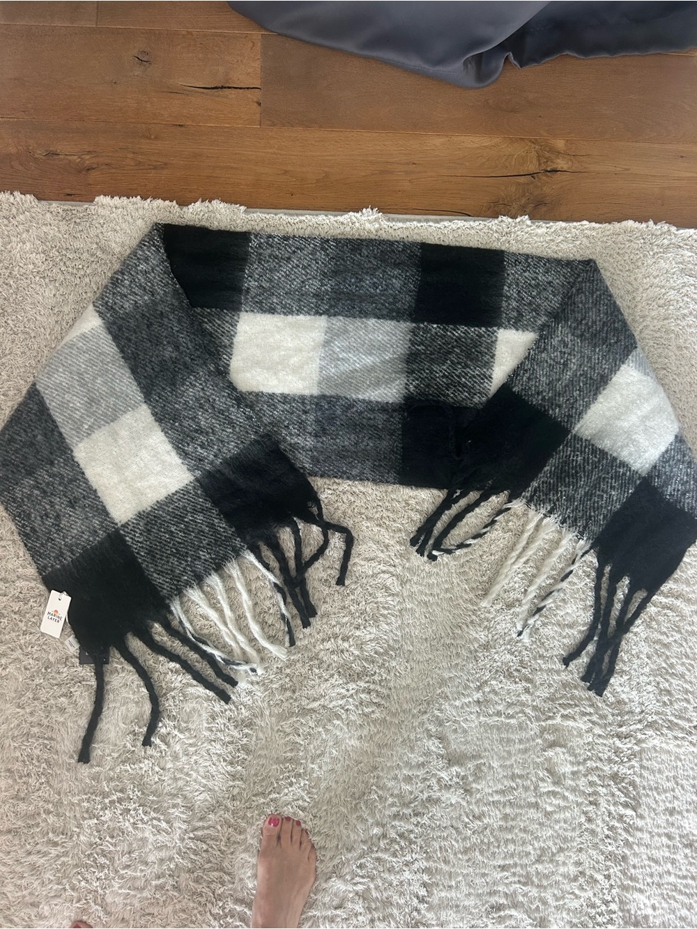BNWT Marine Layer Black, White & Gray Checked Fringe Scarf